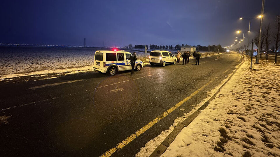 'Karım' yazılı mesaj geldi, araçtan atladı