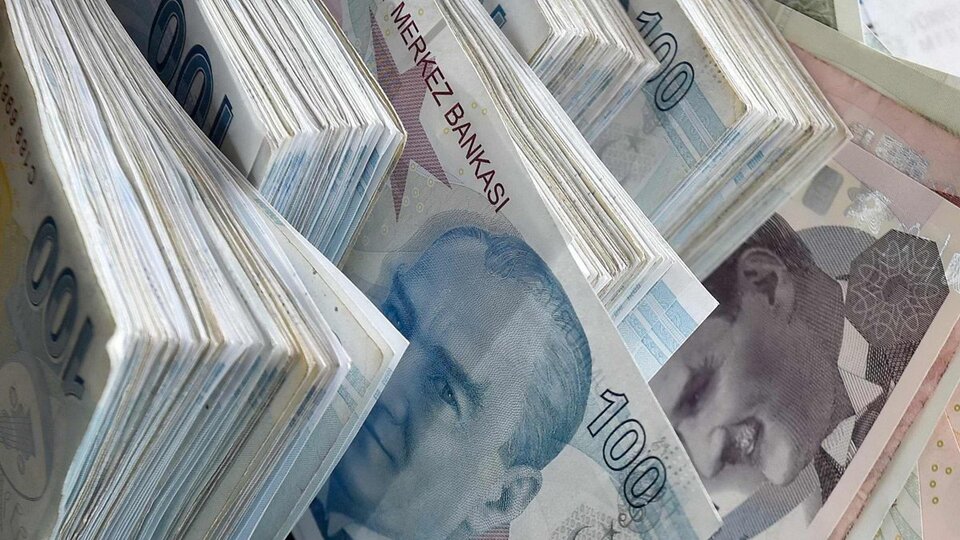 KÇÖ'de borçlanma yine yok