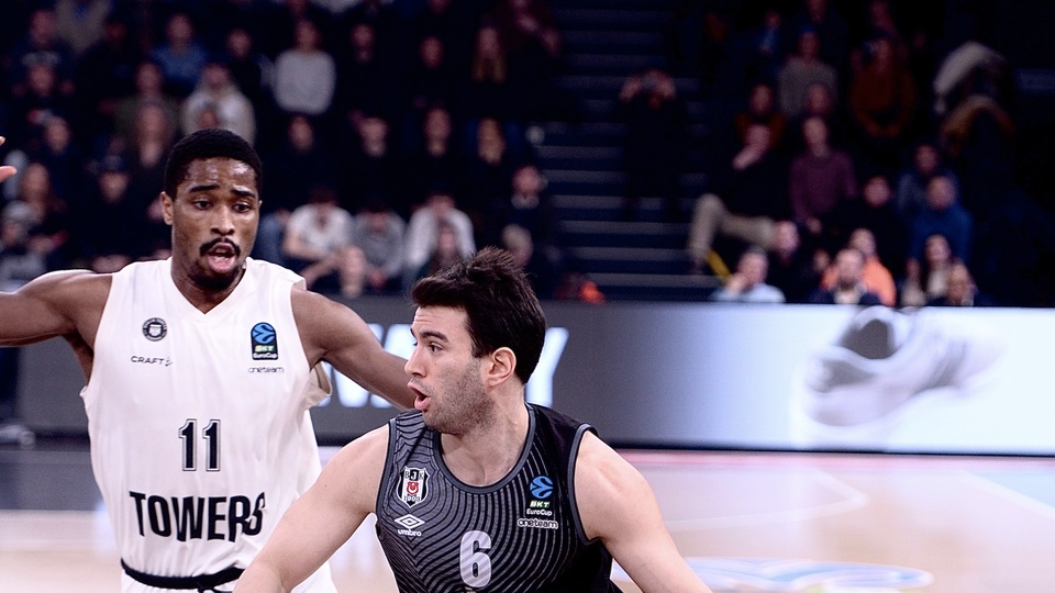 Beşiktaş Emlakjet play-off'u garantiledi