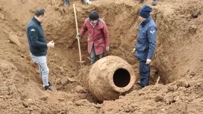 Çiftçinin 'ayağına' takıldı