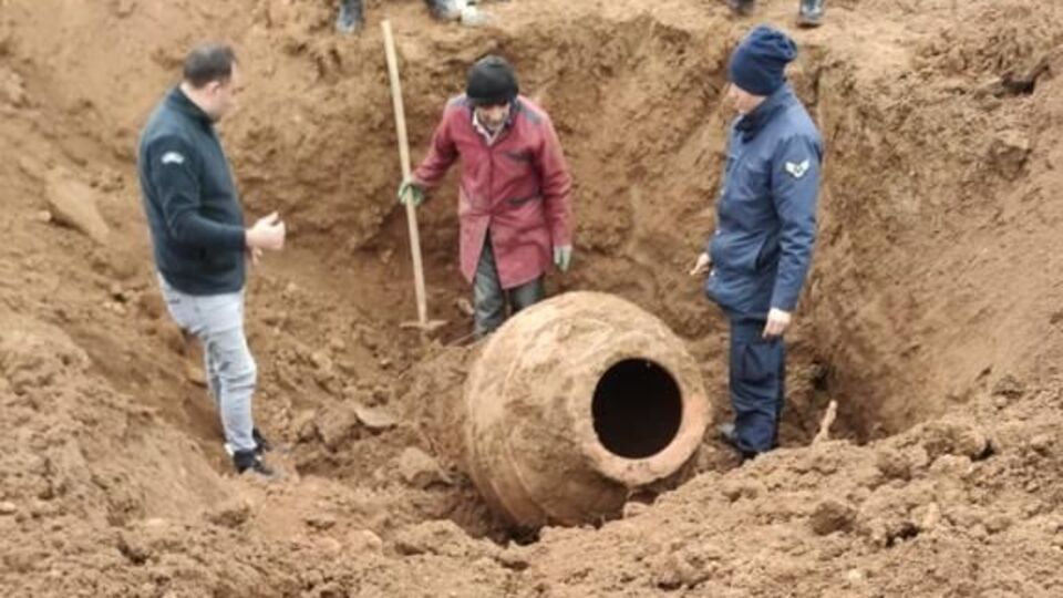 Çiftçinin 'ayağına' takıldı