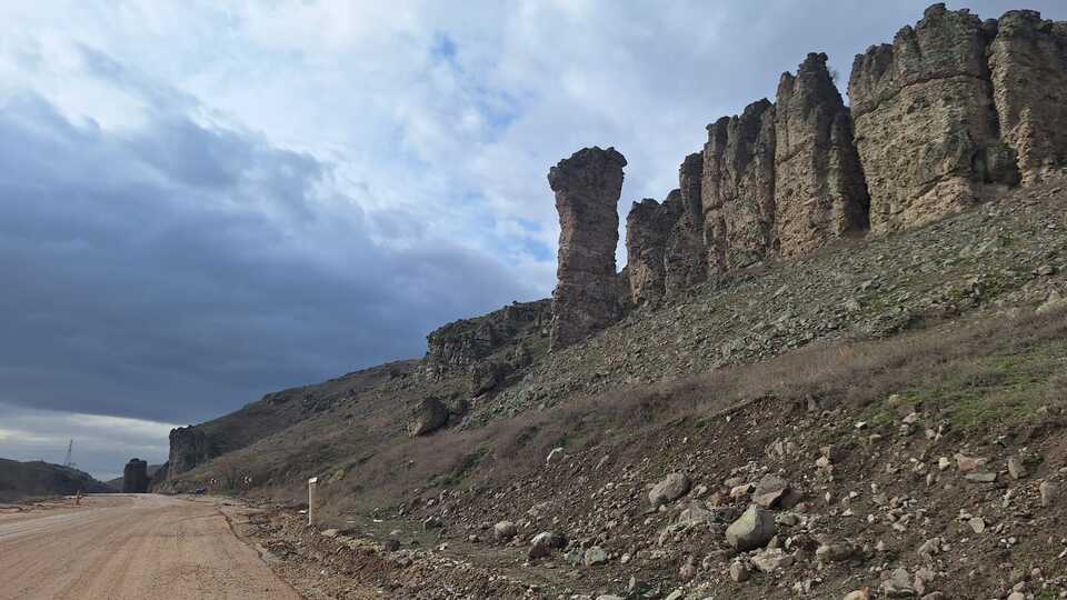 Çöplerin içinde bir bebeğe ait cansız beden bulundu!