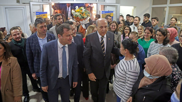 Ayaydın ilçe ziyaretlerine devam etti