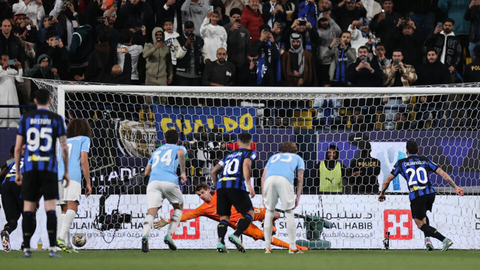 Hakan attı, Inter finalde!