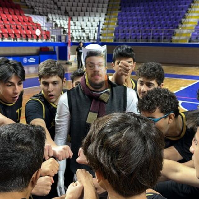 Oyunculara cansız mankenli motivasyon!