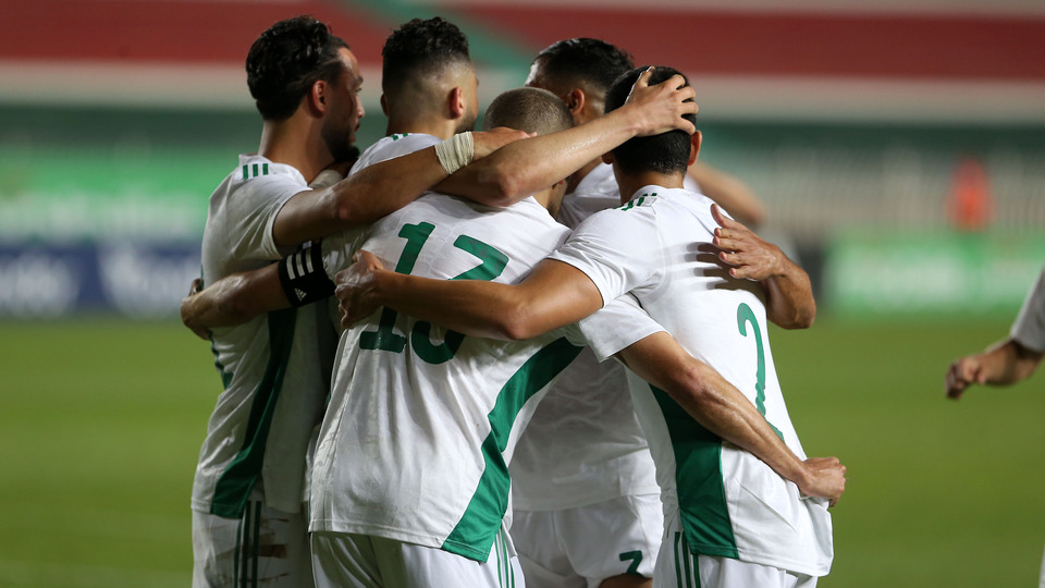 Cezayir beraberliği son dakikada aldı!