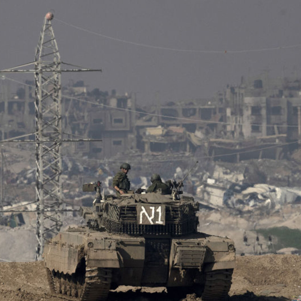 İsrail Gazze'nin güneyinde saldırılarını genişletecek