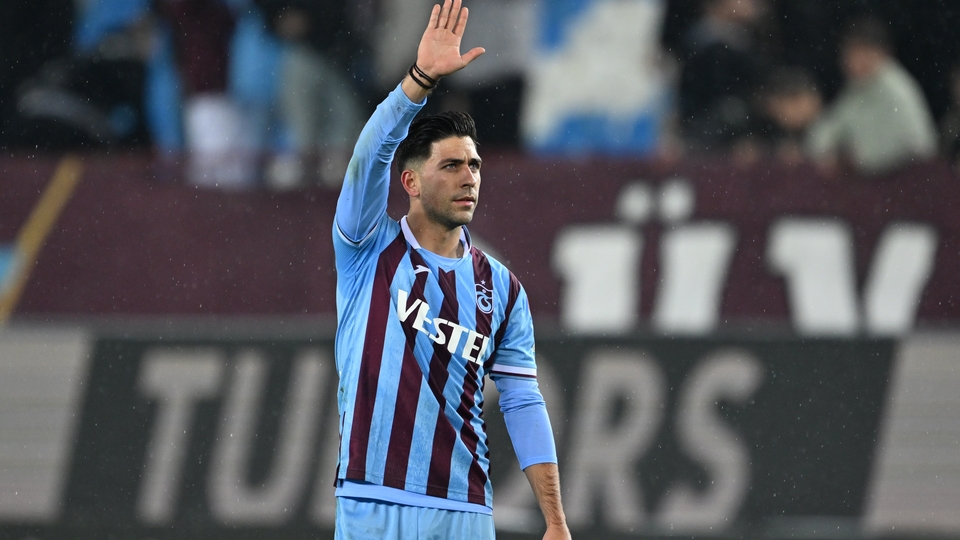 Bakasetas, Terim'in yanına gidiyor!