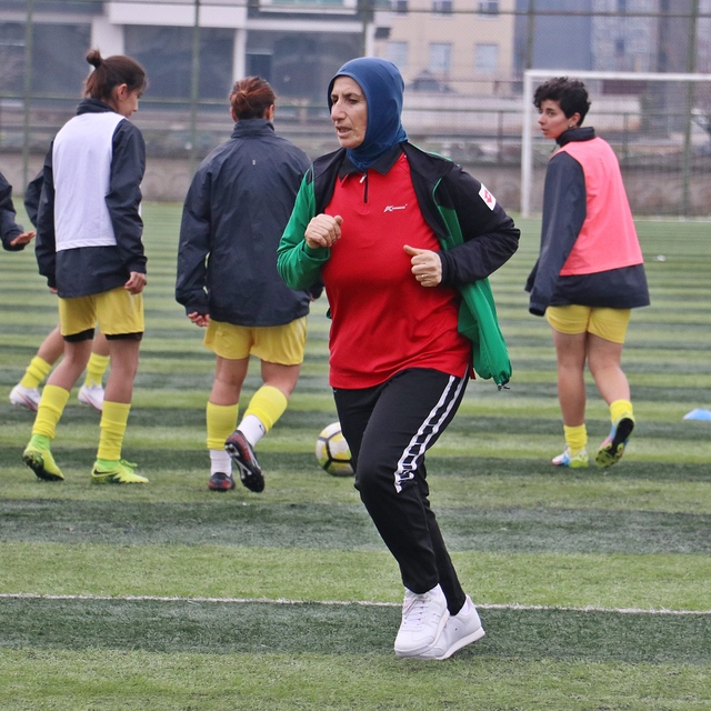 48'de futbolcu, 54'te antrenördü! 55'inde takımın başında