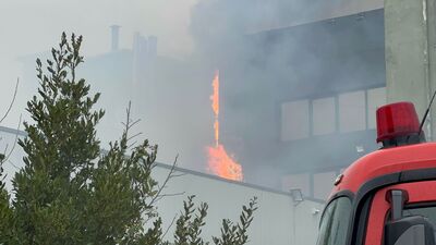İstanbul'da iş yerinde yangın!