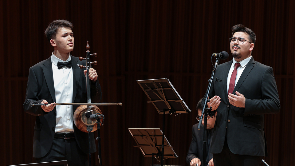 'Parlayan Yıldızlar' İş Sanat'ta