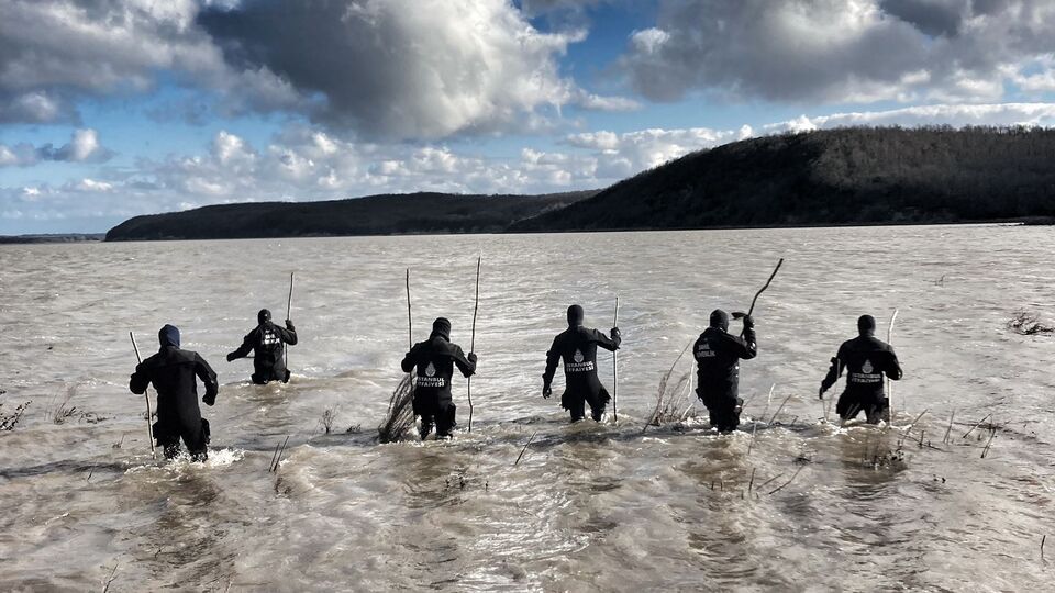 Avcıları taşıyan tekne alabora oldu! 1 kişi aranıyor