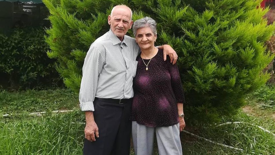 Yaşlı kadın boynu kırılmış halde bulundu!