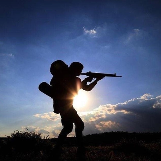 3 PKK'lı terörist teslim oldu