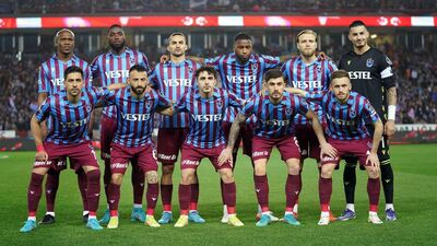 Trabzonspor'da şampiyon kadro dağlıyor