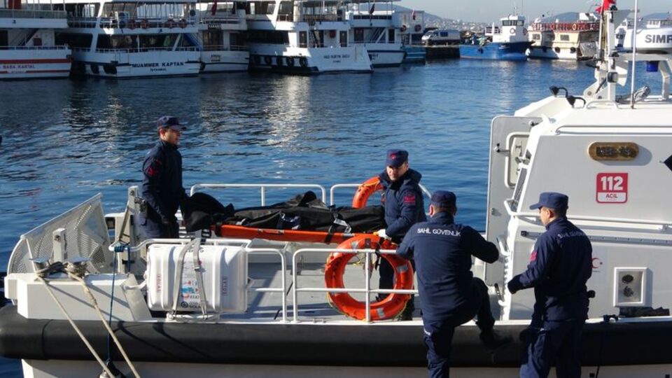 Yük gemisinin kaptanı gemide ölü bulundu!