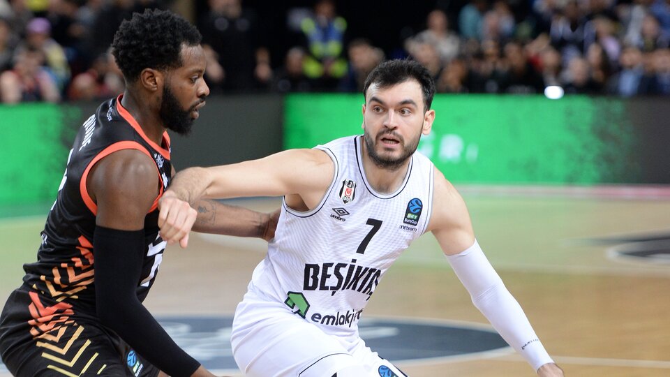 Beşiktaş İngiltere'de kayıp!