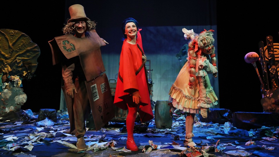 'Çöpsüz Dünya' çocuk oyunu Gazhane'de