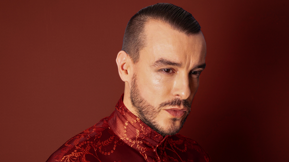 Cem Adrian'dan yeni türkü albümü