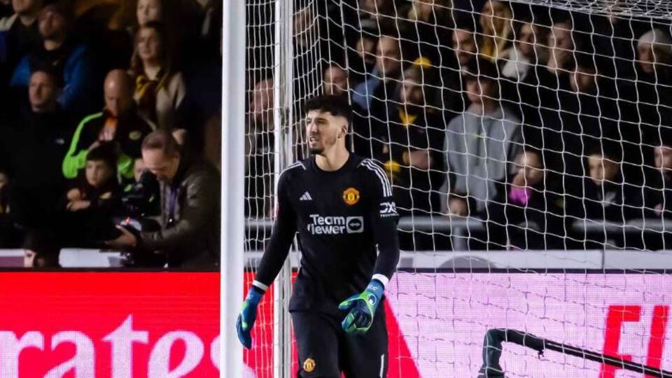 Altay ilk maçına çıktı, ManU kazandı