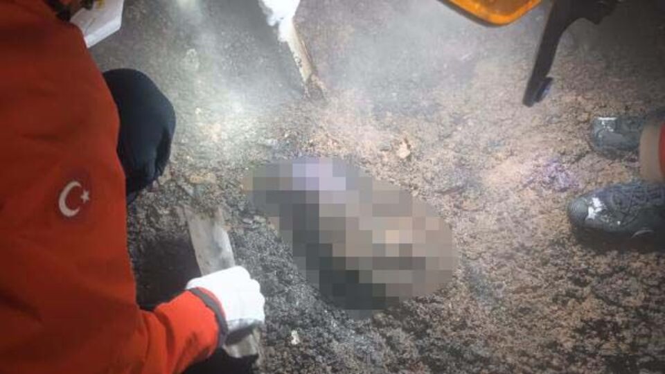 Evde yangın faciası! 6 aylık bebek beşiğinde can verdi
