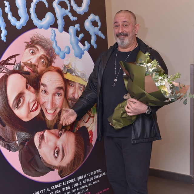 'Hücreler'in galası yapıldı