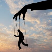 Manipüle edildiğinizi gösteren 7 cümle!