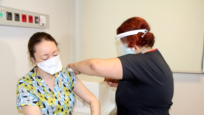 Aşı uyarısı! "Çok gebe kayıplarımız oldu" diye duyurdu!