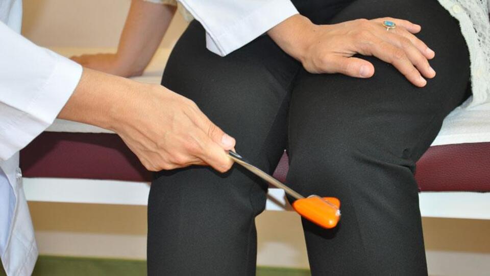 Diz ağrısı neden olur?