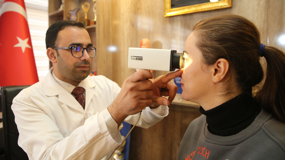 Göz bebeğinden vücudun röntgenini çeken cihaz!