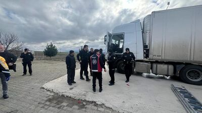 Araçta şeker komasına girdi, imdadına yetiştiler