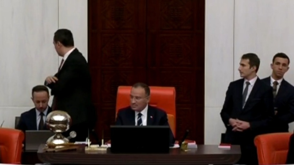 Can Atalay'ın vekilliği düşürüldü