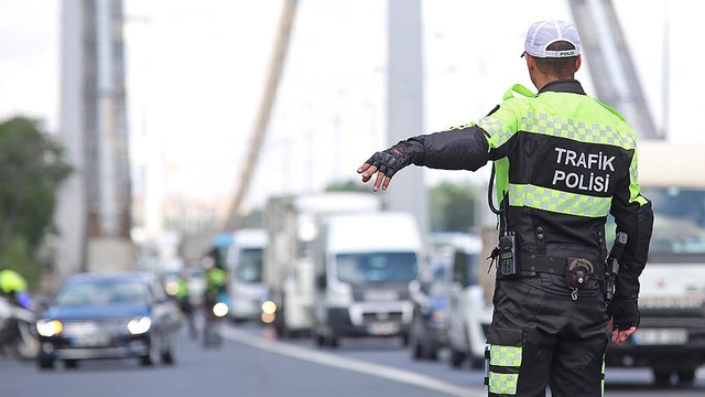 Trafik cezalarının indirimli ödeme süresi uzatıldı
