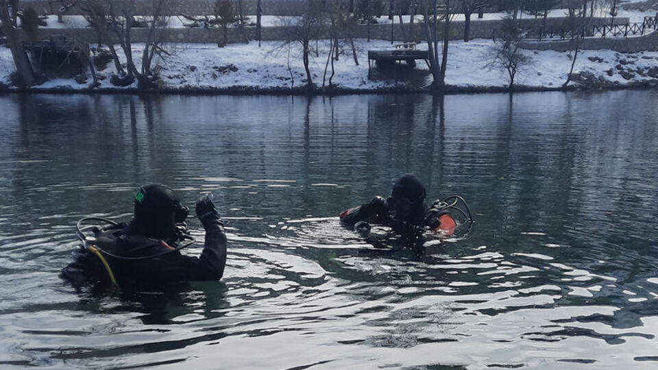 'Doğal akvaryum'a eksi 7 derecede irtifa dalışı