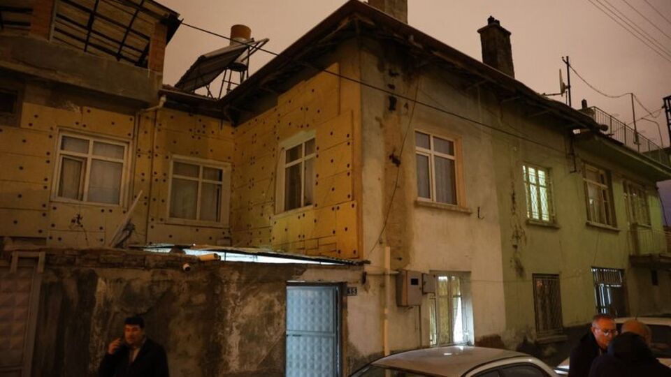 Evi ilaçlattı, bir çocuk öldü, 5 kişi hastanelik oldu