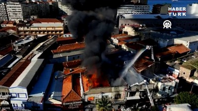 Tarihi Kemeraltı Çarşısı'nda yangın!