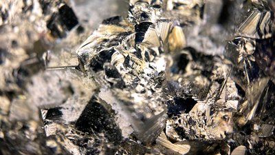 Hematit Taşı nedir?