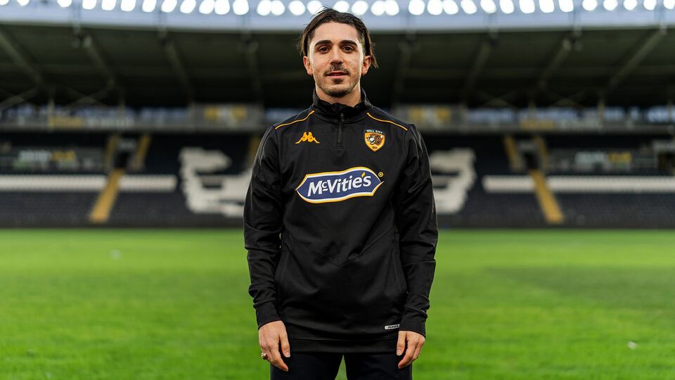 Abdülkadir Ömür resmen Hull City'de!