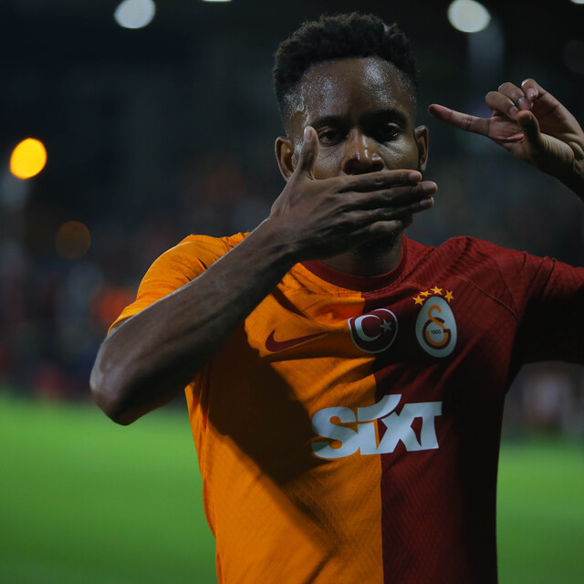Galatasaray'da bir ayrılık daha!