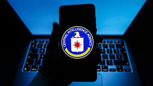 Eski CIA çalışanına 40 yıl hapis cezası