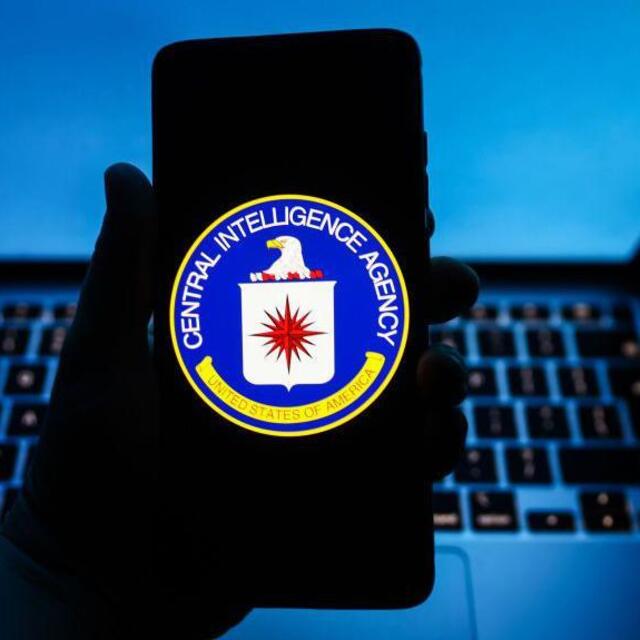 Eski CIA çalışanına 40 yıl hapis cezası