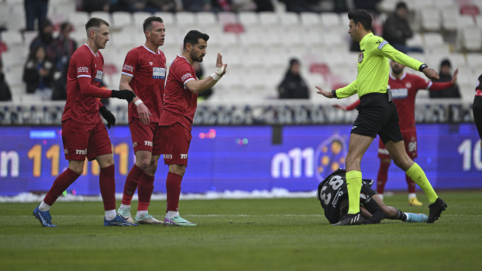 Beşiktaş MHK'dan cevap bekliyor