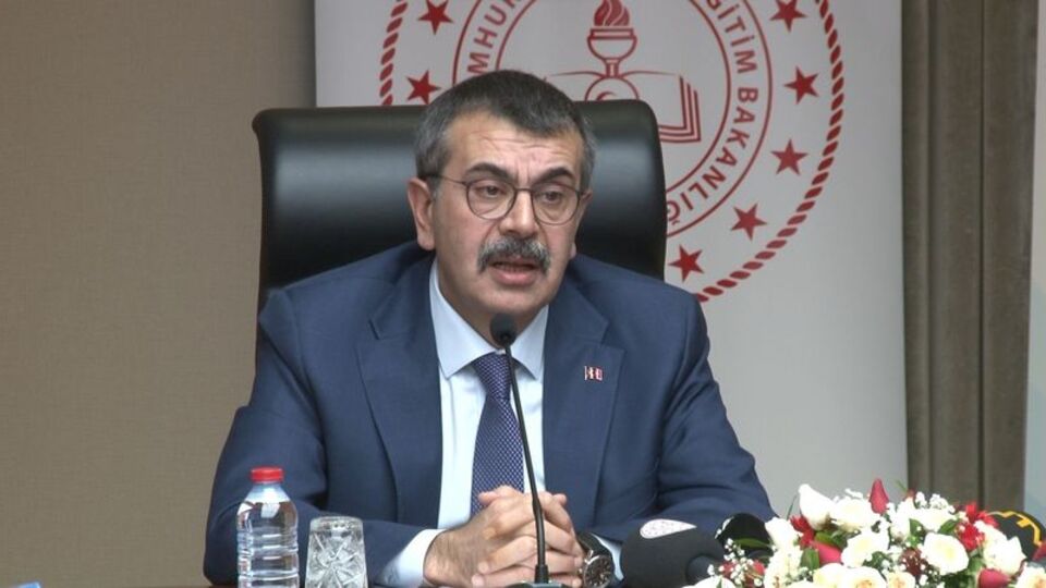 Eğitimde müfredat değişikliği yolda