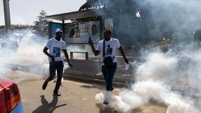 Senegal'de cumhurbaşkanlığı seçimlerinin ertelenmesine tepki