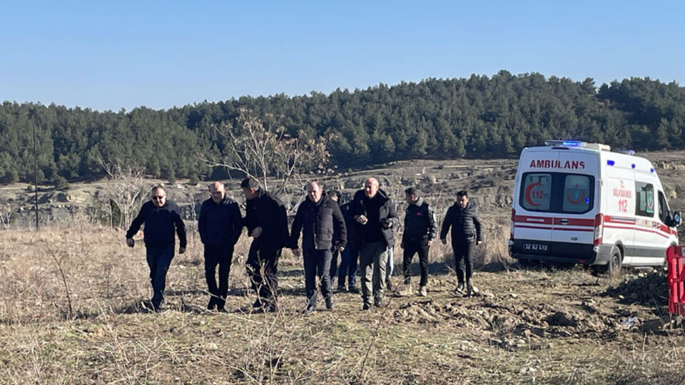 Eşi ve kayınpederini vurup kendi canına kıydı