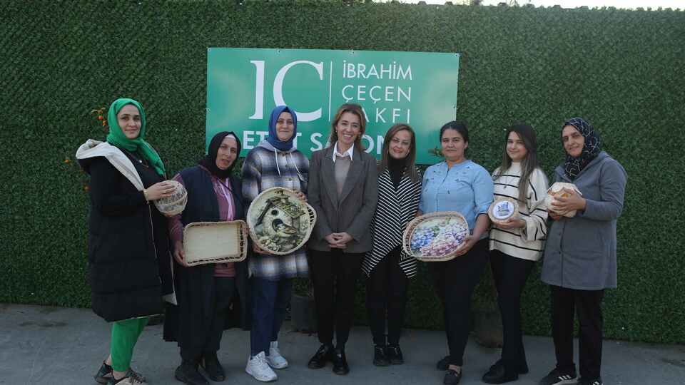 IC depremzedeye okul da yapıyor