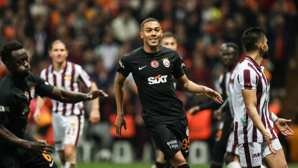 Vinicius'tan gollü siftah!