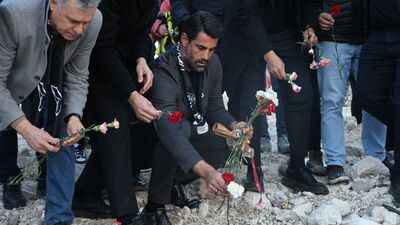 Hatayspor, Atsu için karanfil bıraktı