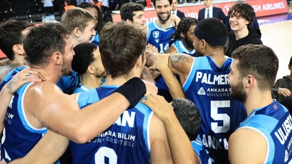 Türk Telekom'dan kritik galibiyet!