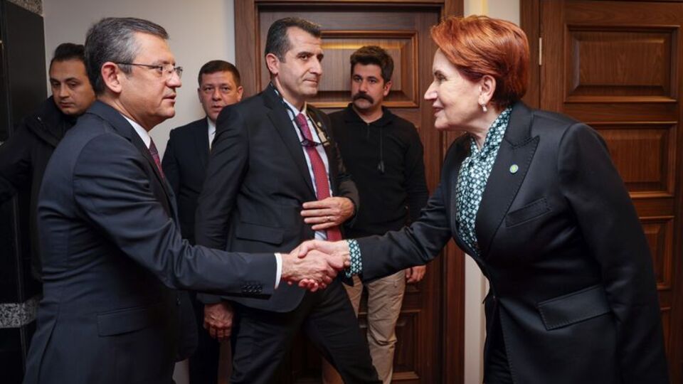 Özel'den Akşener'e taziye ziyareti